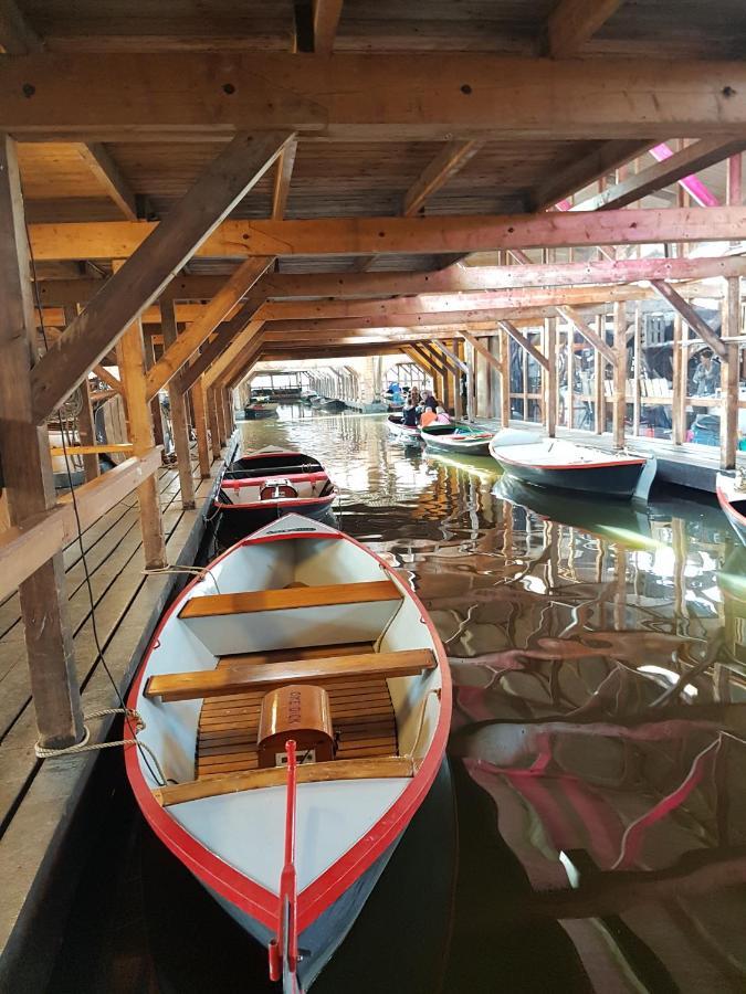 Logeren Op Dijk43 Hotel Broek op Langedijk Luaran gambar