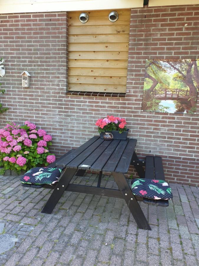 Logeren Op Dijk43 Hotel Broek op Langedijk Luaran gambar